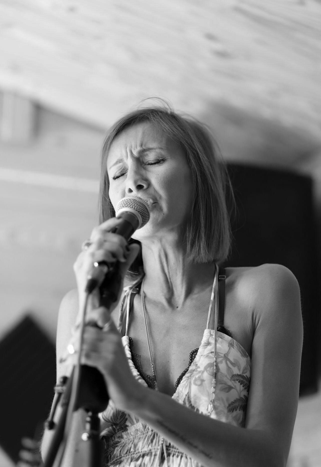 Lilie, Singer